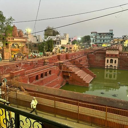 Maatu Shri Comfort Stay-Guest House Mathura Esterno foto