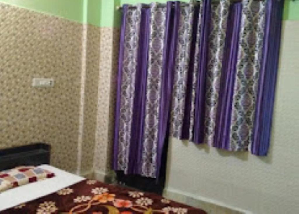 Maatu Shri Comfort Stay-Guest House Mathura Esterno foto