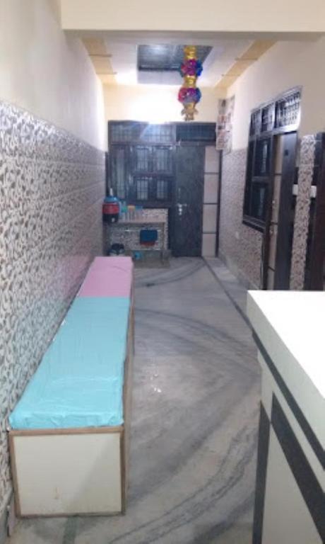 Maatu Shri Comfort Stay-Guest House Mathura Esterno foto